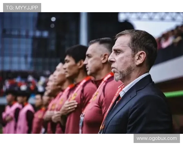巴顿：责任在肩，重返国足全力征战东亚杯